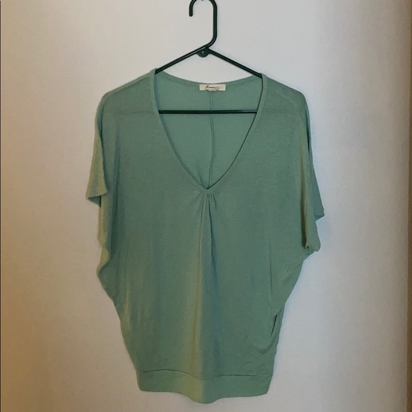 V Neck - Picture 1 of 2